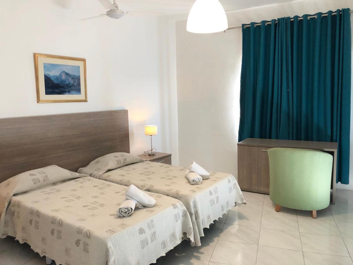 Porto Del Sol Guesthouse Wardija ภายนอก รูปภาพ